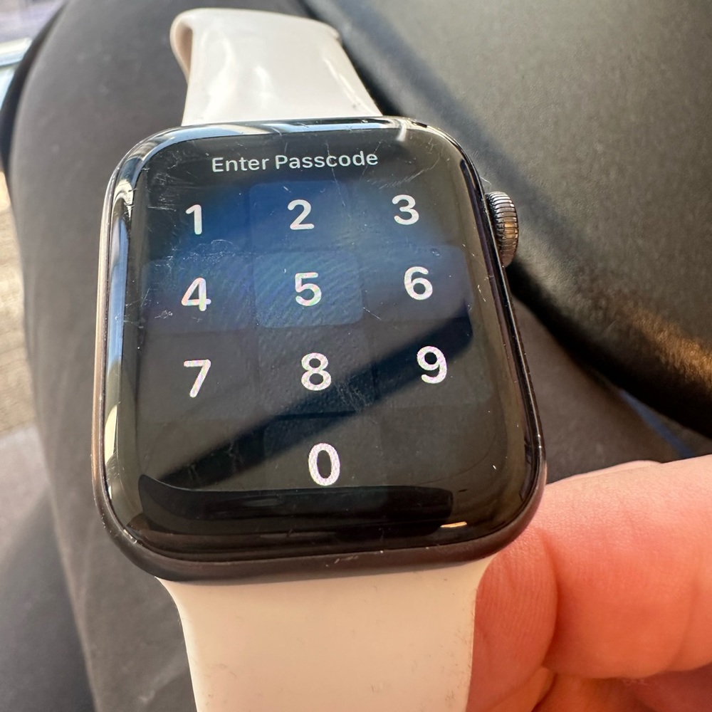 Apple Watch Series 5 44mm